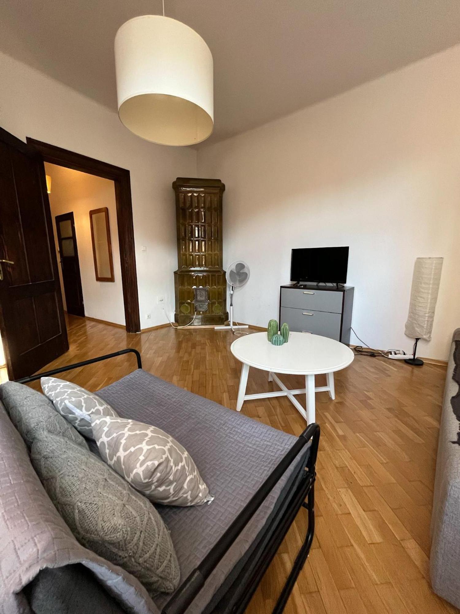 Downtown Apartment B Krakow Bagian luar foto